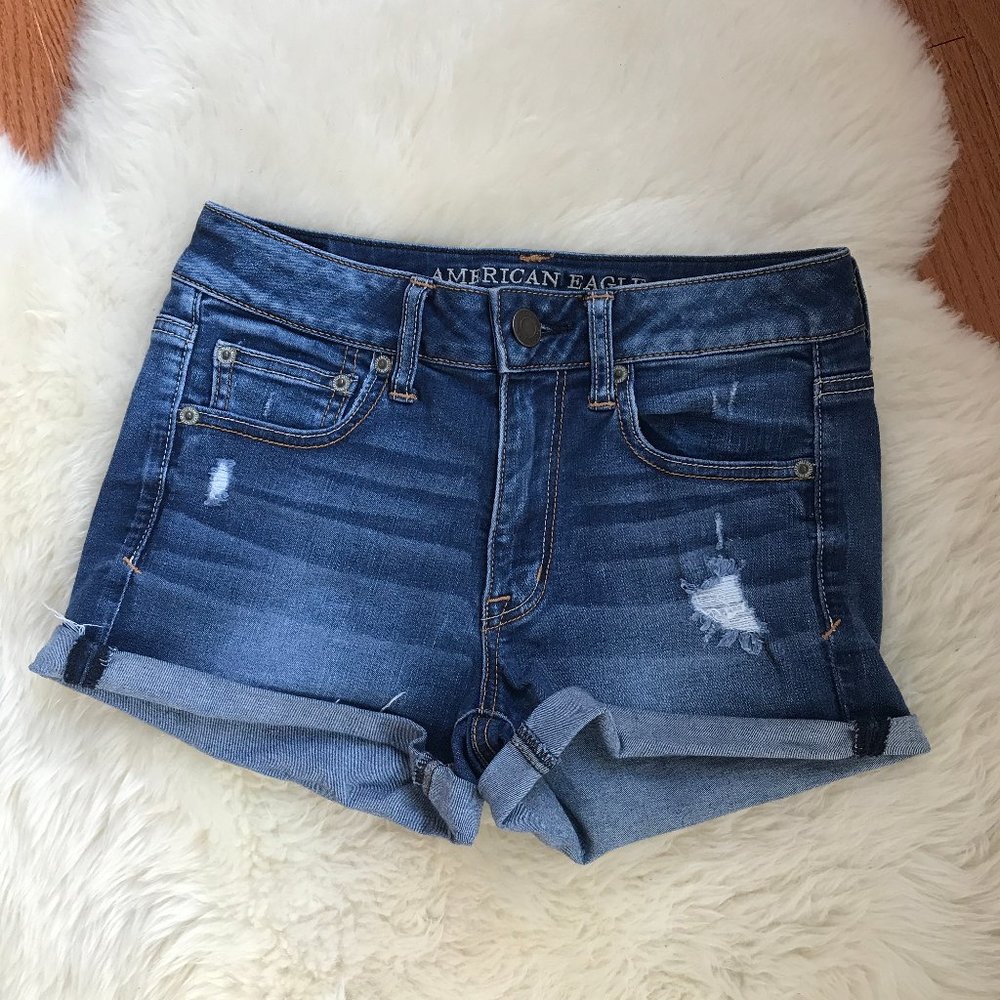 American Eagle High Rise Jean Shorts | Medium Wash